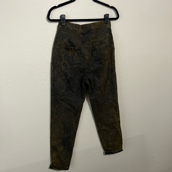 Urban Renewal Remnants Acid Wash Twill Pant S brown pleated pockets NWT - Picture 14 of 15